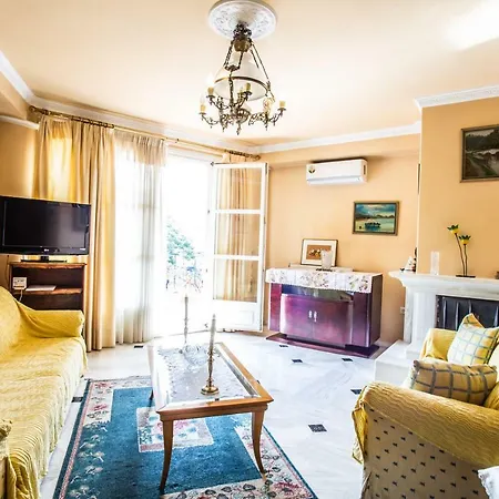 Apartment In Kalamaria *