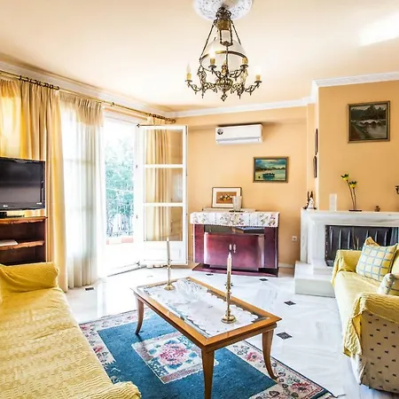Apartment In Kalamaria